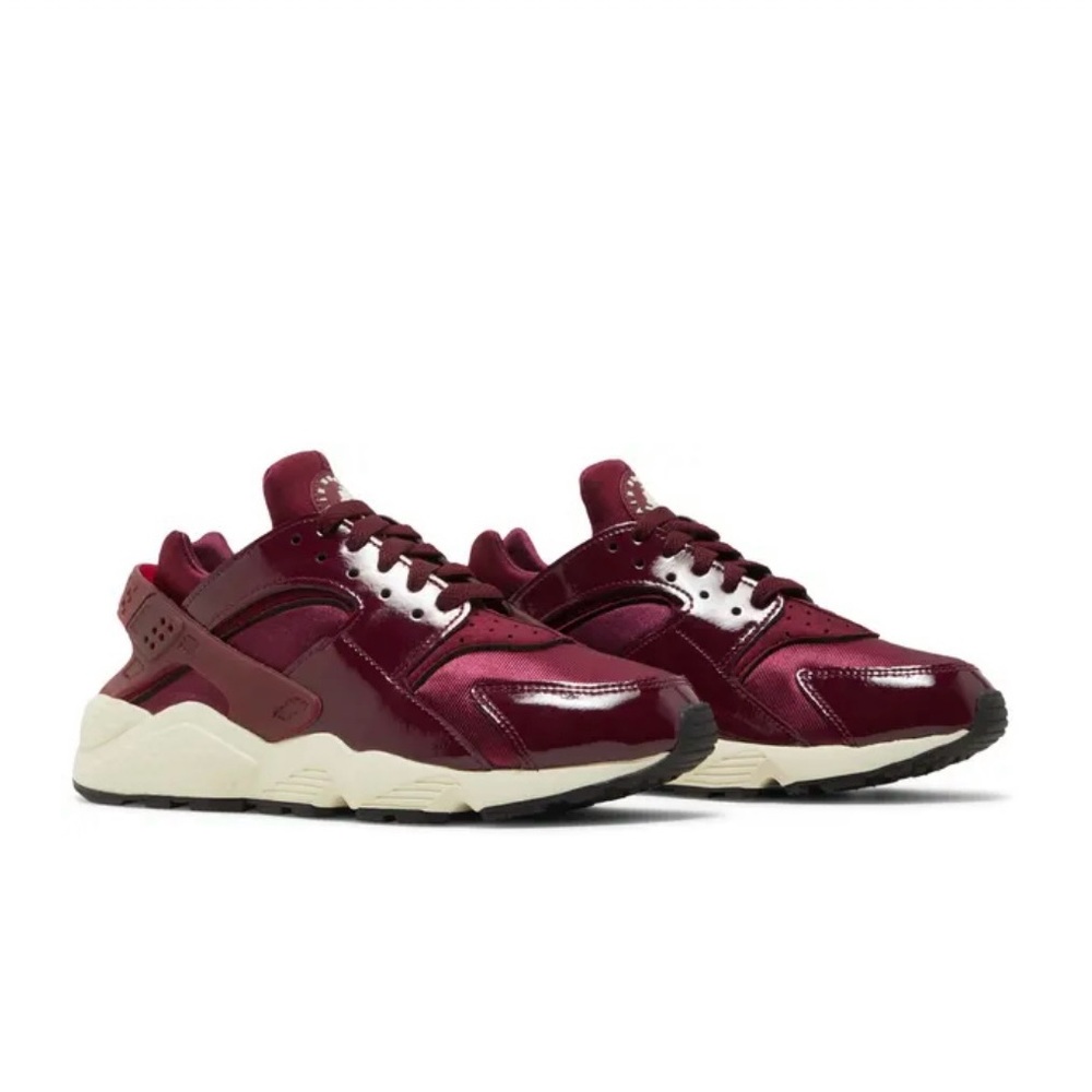 Nike Air Huarache LIMITED EDITION beetroot/coconut milk men 7/women 8.5